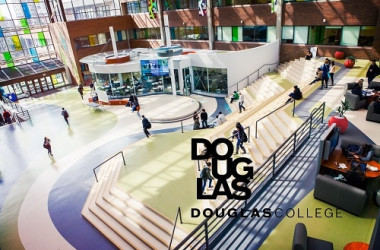 Sức mạnh của bằng đại học về Phân tích Dữ liệu của trường Cao đẳng Douglas College