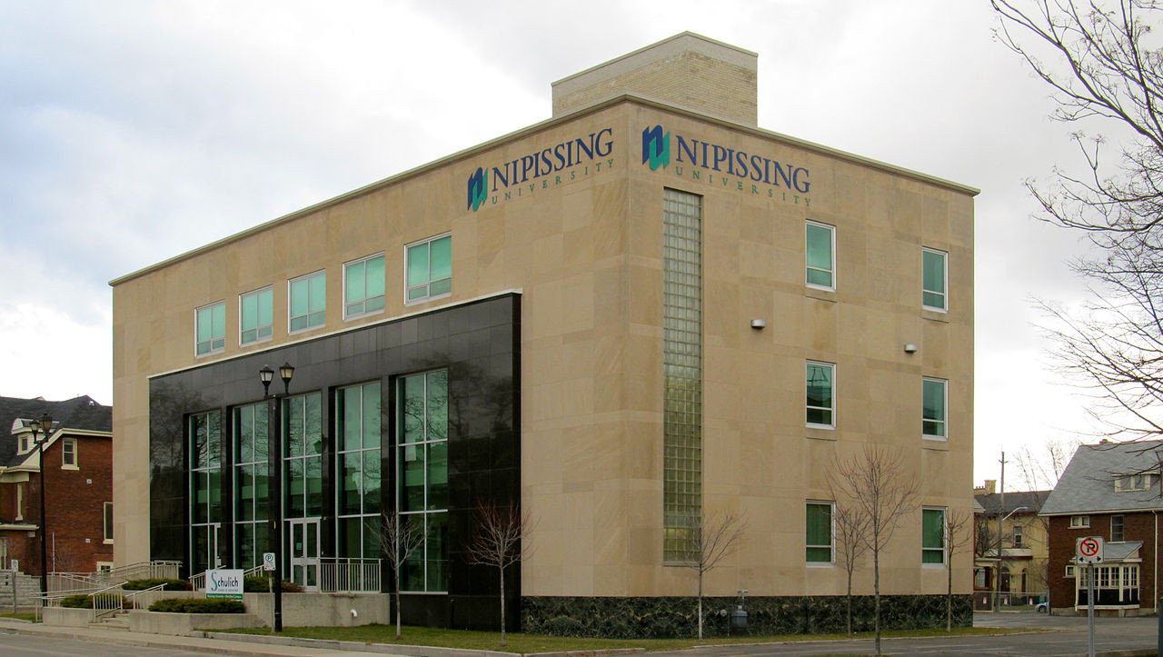 Đại học Nipissing University